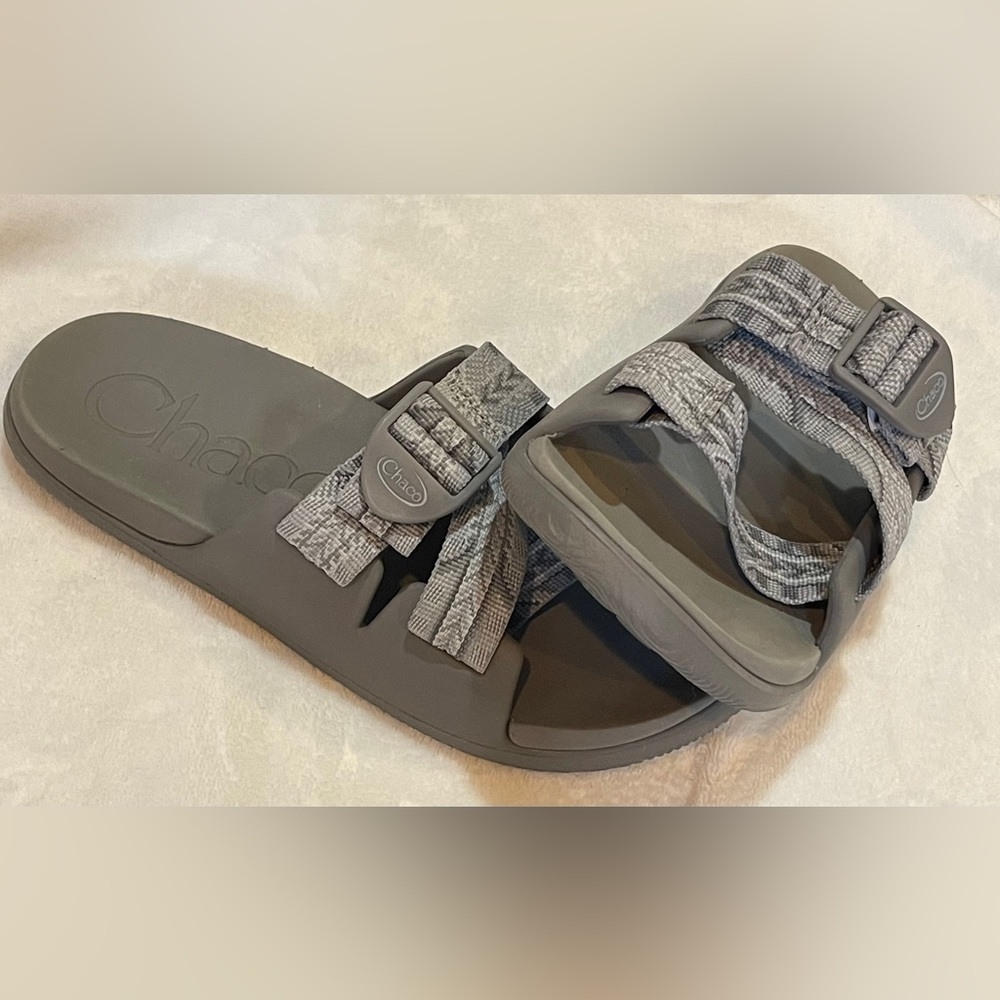 Chaco Womens Size 7 Chillos Gray & Striped Strap Performance Sandals Gently Used